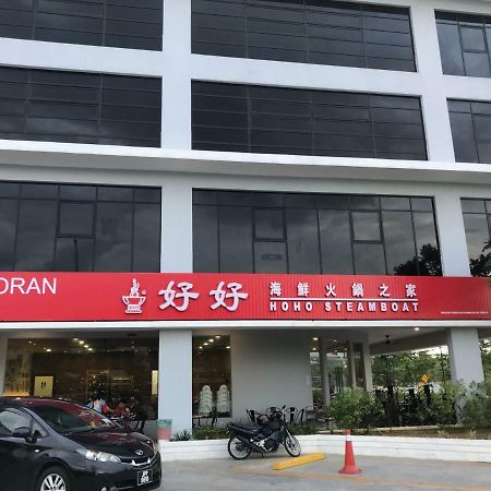 Ferienwohnung Mosaic Souhtkey Highfloor 2Br 2-6Pax 5Mins Jbciq&Sentosa Johor Bahru Exterior foto
