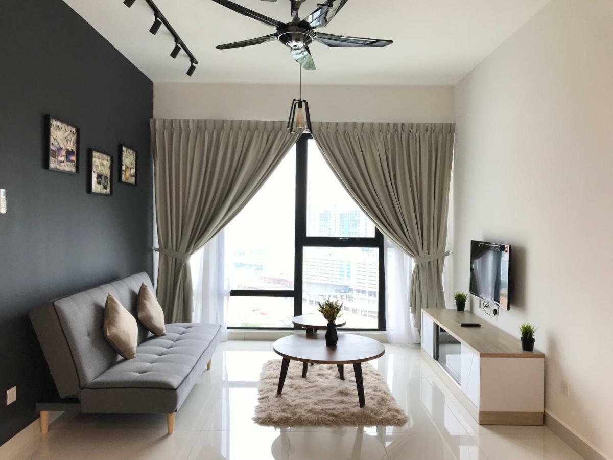 Ferienwohnung Mosaic Souhtkey Highfloor 2Br 2-6Pax 5Mins Jbciq&Sentosa Johor Bahru Exterior foto