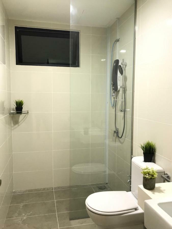 Ferienwohnung Mosaic Souhtkey Highfloor 2Br 2-6Pax 5Mins Jbciq&Sentosa Johor Bahru Exterior foto
