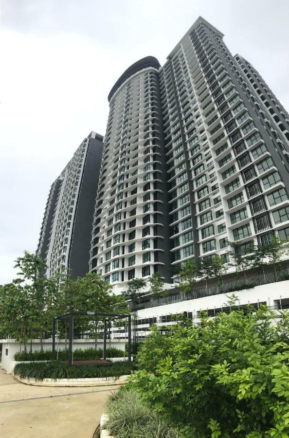 Ferienwohnung Mosaic Souhtkey Highfloor 2Br 2-6Pax 5Mins Jbciq&Sentosa Johor Bahru Exterior foto